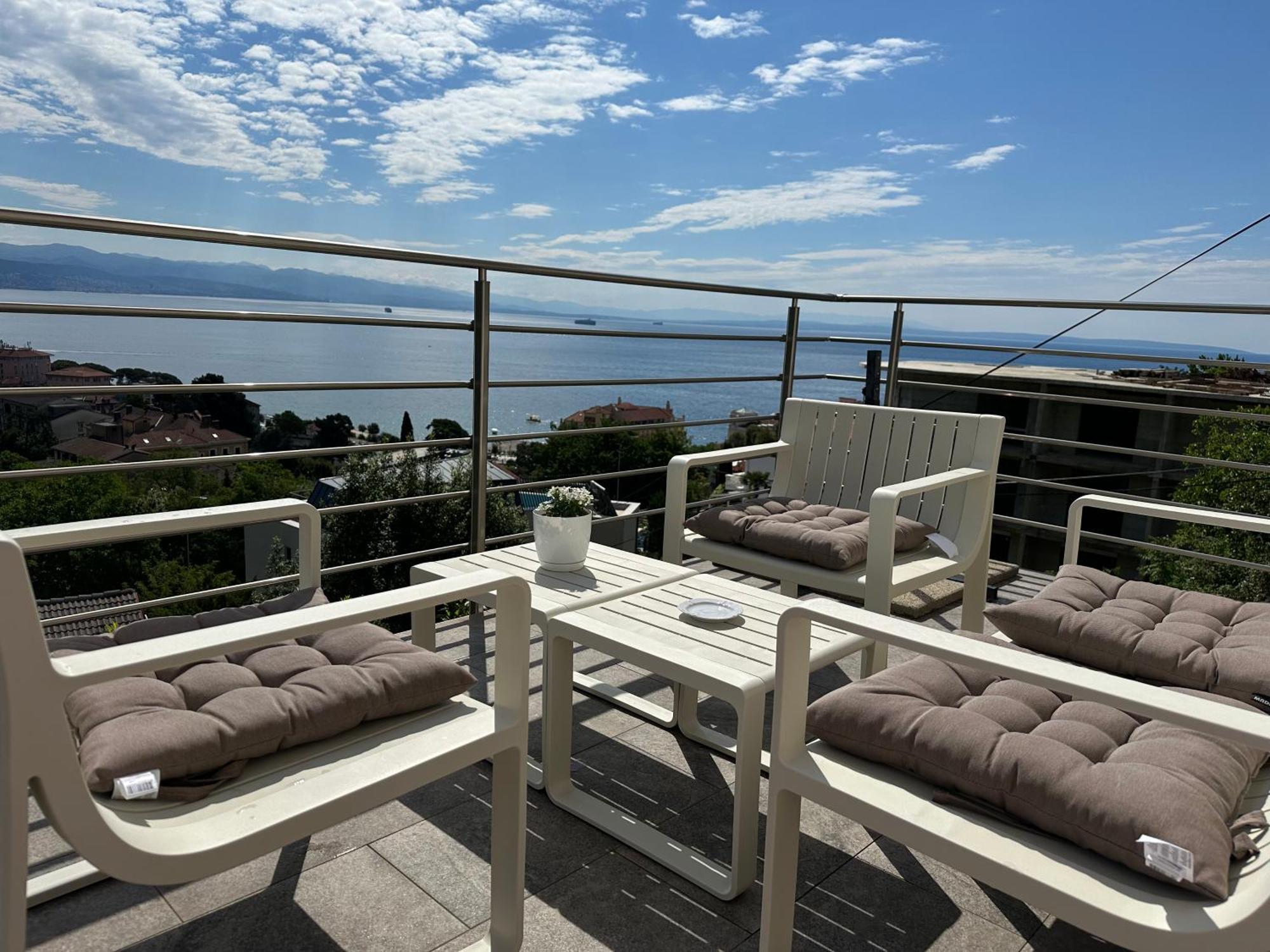 Vacation Home Lucija Slatina  Екстериор снимка
